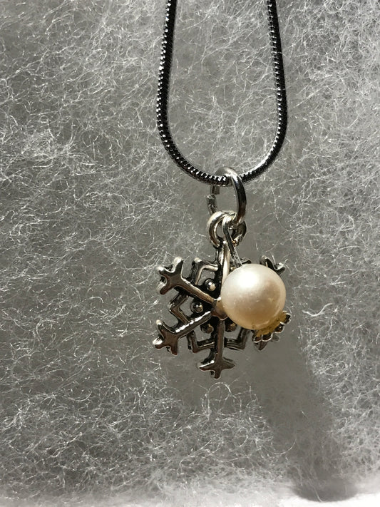 Snowflake charm